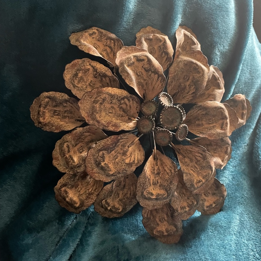 Metal flower